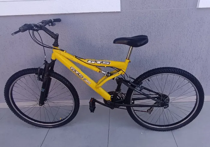Bike GTS PRI M5 21V aro 26 <br>CALOI MAX FRONT 21V aro 24