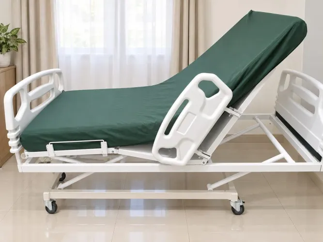 <br>Cama Hospitalar Manual com 3 Regulagens + Grades Laterais