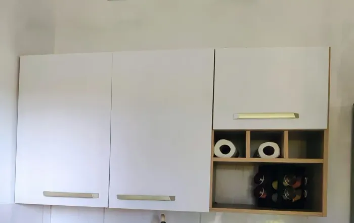 Armário Aéreo de Cozinha Moderno - Branco com Nichos | Ótimo Estado
