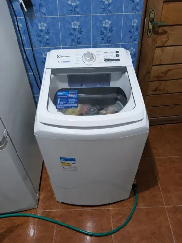 Máquina de lavar roupa Electrolux 14 kg