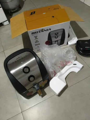 Vendo Air fryer Britânia