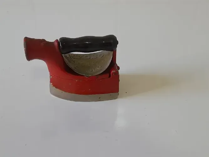 mini ferro a brasa mimoso anos 60 antigo
