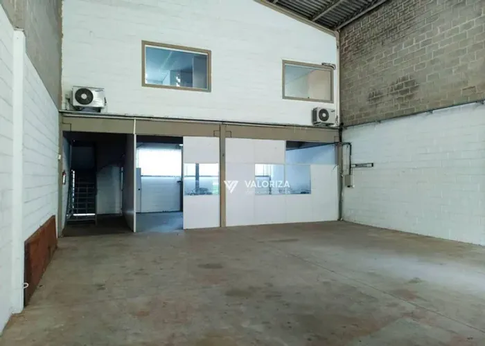 Galpão à venda, 320 m² por R$ 1.300.000,00 - Jardim Carolina - Sorocaba/SP