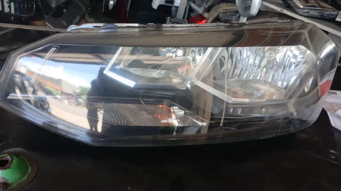 Polo e virtus 2019 farol esquerdo<br>Farol esquerdo