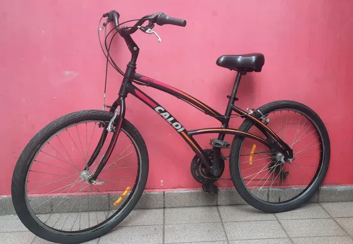 Bicicleta caloi 300 aro 26 está em otimo estado