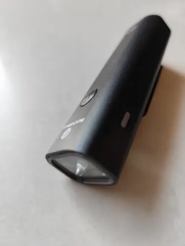 Farol recarregável Rockbros 400 lumens novo
