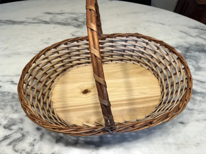 Cesta de vime artesanal