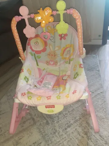 Cadeirinha de balanço musical vibratória