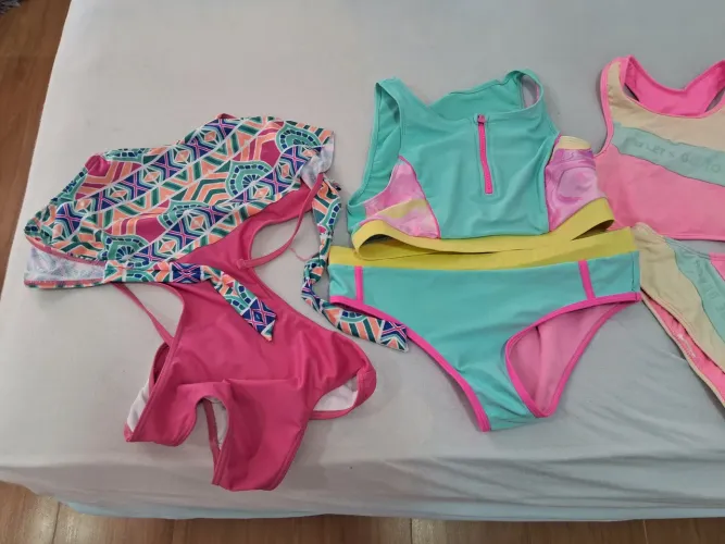Conjunto de Biquínis para Menina - Colorido e Estiloso