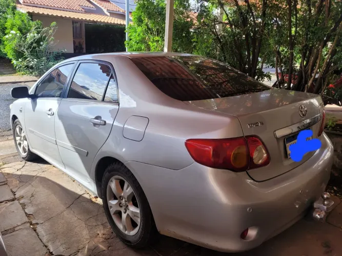 Toyota Corolla GLI 1.8 Flex 16V Aut. 2010/2011