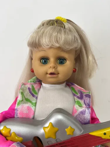 Boneca Eliana antiga pop pop guitarra