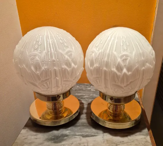 ART DECO PAR DE LUMINÁRIAS base madeira com metal e cúpula opalina francesa rara 