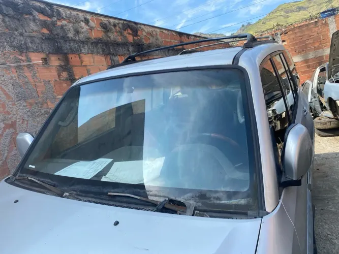 Parabrisa Pajero full 2001