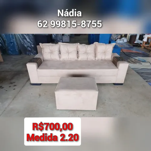 Sofá simples 4 lugares 