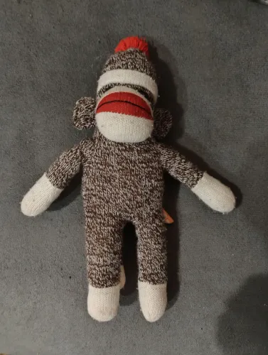 Macaco de Pelúcia Sock Monkey Clássico