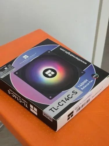 Fan Thermalright TL-C14C-S 140mm PWM com LED