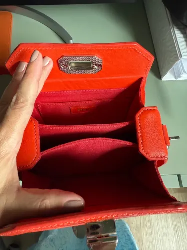 Bolsa Schutz Vermelha