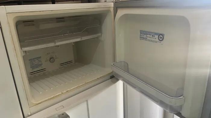 Geladeira Eletrolux Duplex Frost Free 