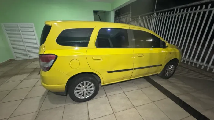 Chevrolet Spin LT 1.8 8V Econo.flex 5P Mec. 2013