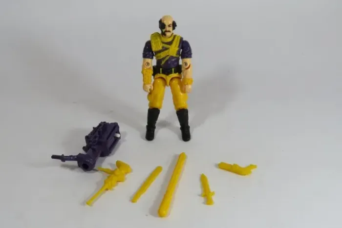 BONECO DR. MINDBENDER - COMANDOS EM AÇÃO da ESTRELA / HASBRO. Acompanham Acessórios 