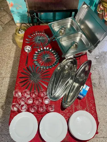 Louças de buffet ou restaurante 