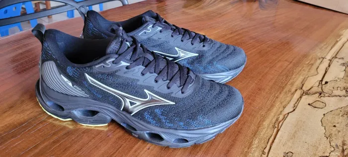 Tenis mizuno masculino N.42 