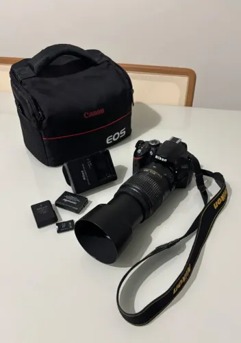 Câmera Nikon D3200 + Lente NIKKOR DX 55-300mm 1.4.5-56 GED