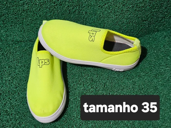 Tenis tamanho 35