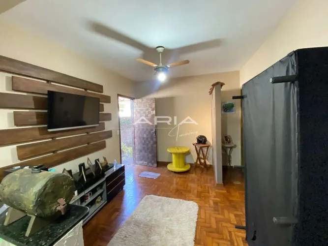 Oportunidade na Vila Xavier Casa com Edícula- Araraquara SP