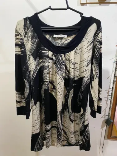 Blusa com estampada e manga longa