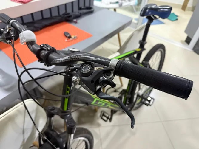 Bicicleta GT Aggressor 3.0 