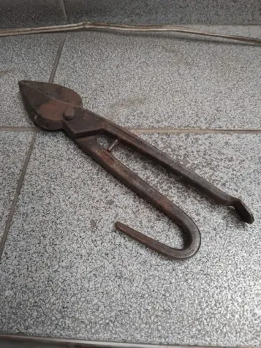 Tesoura de chapa