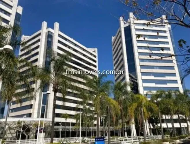 Locação de Sala Comercial em Barueri-SP, Alphaville Centro Industrial - 4 Salas, 4 Banheir
