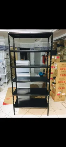 Estante de Aço Reforçada - Organização e Resistência