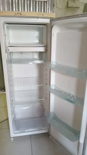 Vende-se geladeira promocional 