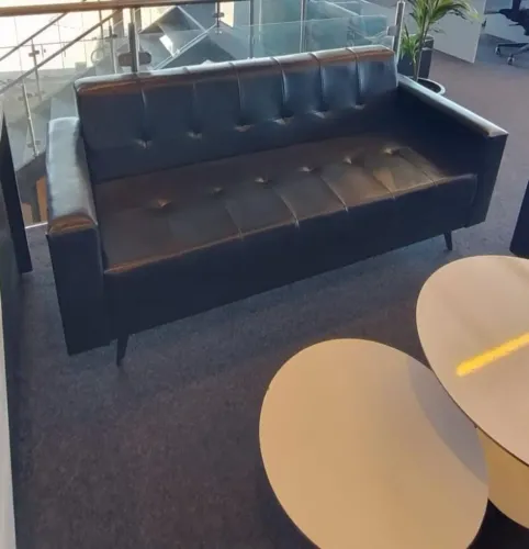 Sofa 3 lugares corino preto 