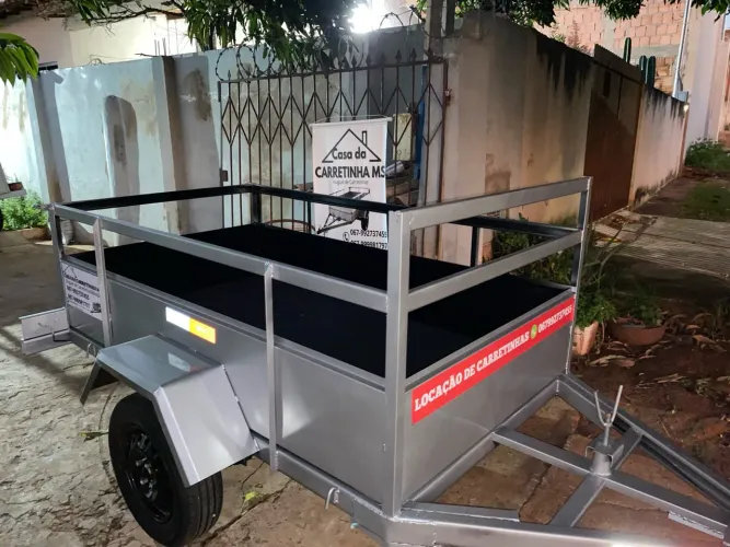 Carretinha/reboque para locação.
