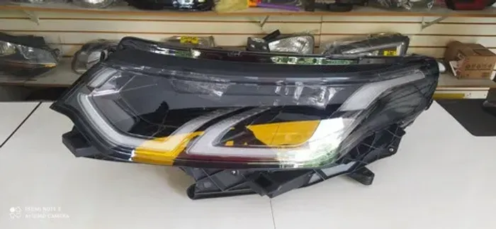 Farol Esquerdo Land Rover Discovery Sport 2019 A 2021
