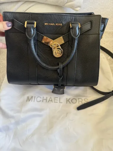 Bolsa preta + Carteira Michael kors