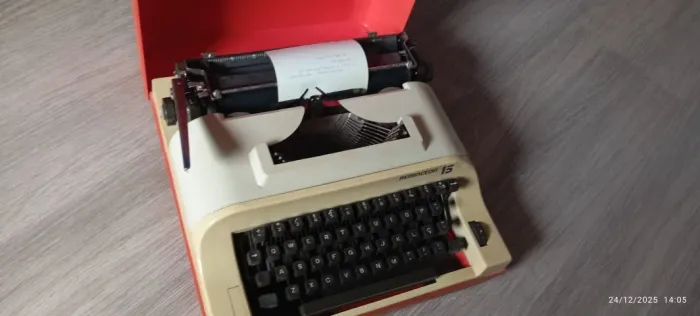 MÁQUINA ESCREVER REMINGTON 15