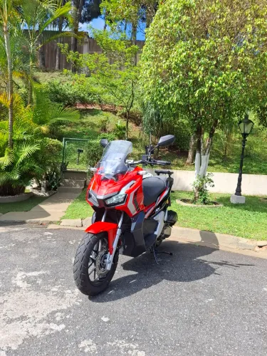 Honda Adv