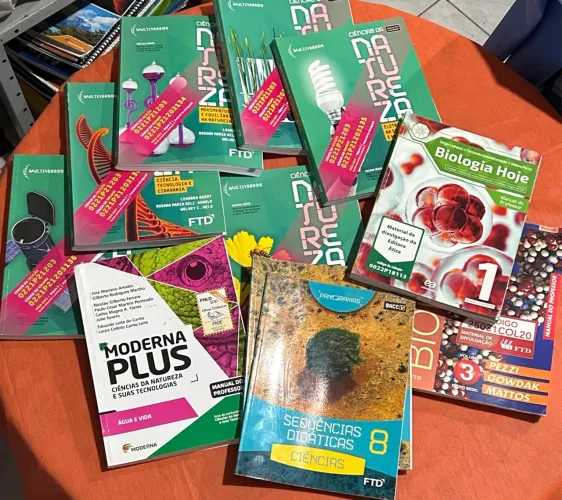 Livros Didáticos para o professor de Ciências e Biologia