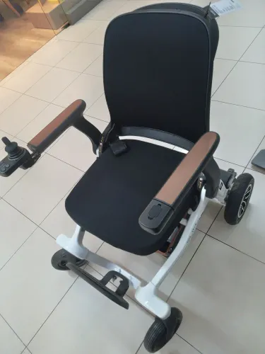 Cadeira de Rodas Elétrica Slim