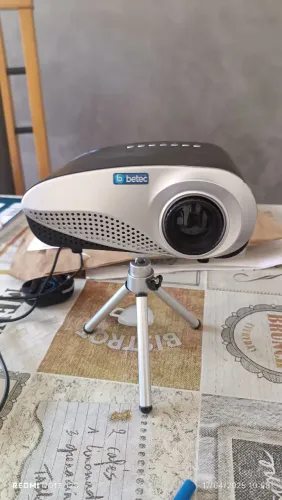 Projetor Portátil Betec