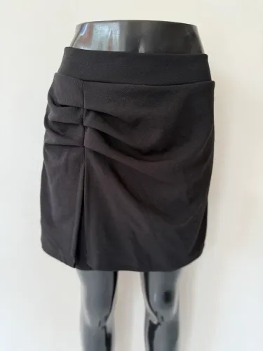 Shorts Saia feminina 