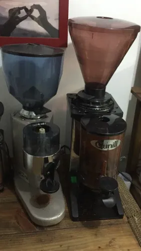 Moedor de café profissional Cunill