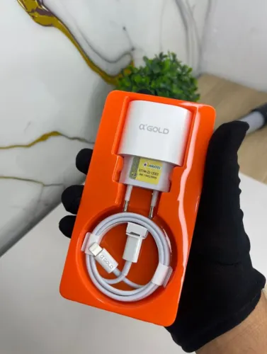 Carregador Gold 30W, você tem velocidade, segurança e eficiência em um único produto.