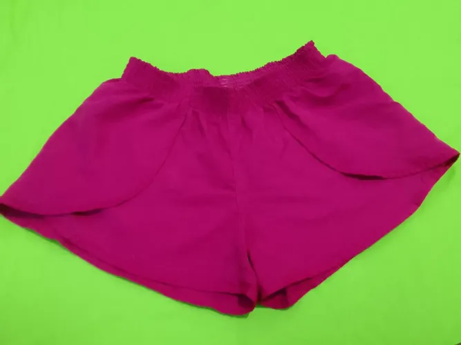 Shorts curto, rosa