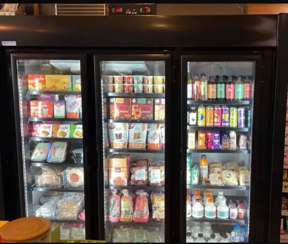 Expositor congelados e refrigerados