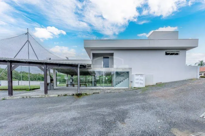 Casa Comercial para alugar, 400 m² e 3000 m² de terreno, por R$ 12.000/mês - Carijós - Ind